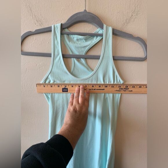 Lululemon Aqua  Racerback Tank Top size 4 approximate - Picture 5 of 8